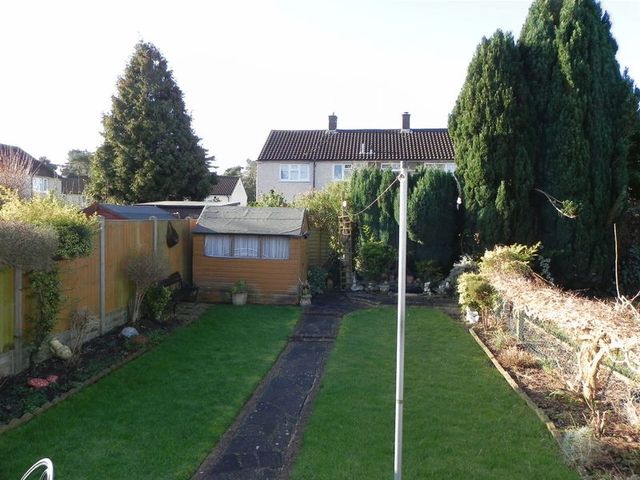  Image of 2 bedroom Terraced house to rent in Long Ley Harlow CM20 at Long Ley  Harlow, CM20 3NN