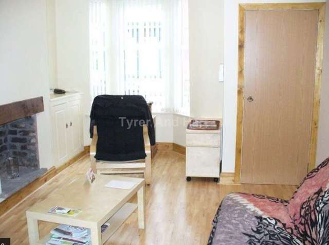  Image of 3 bedroom Terraced house to rent in Macdonald Street Wavertree Liverpool L15 at Macdonald Street  Liverpool, L15 1EJ