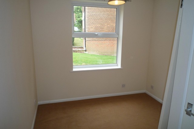  Image of 2 bedroom Flat to rent in Coningsby Road High Wycombe HP13 at Coningsby Road  High Wycombe, HP13 5NT