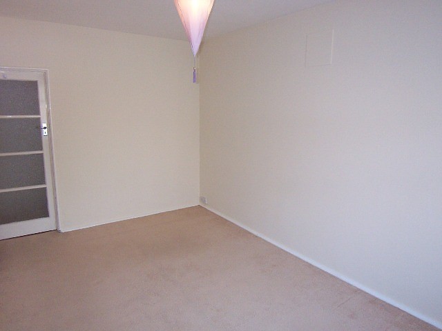  Image of 1 bedroom Flat to rent in Bodorgan Road Bournemouth BH2 at 28 Bodorgan Road  Bournemouth, BH2 6NH