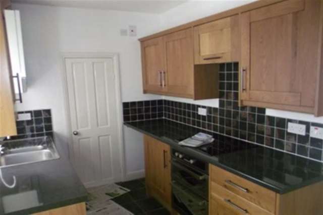  Image of 3 bedroom Semi-Detached house to rent in Mitchells Road Ryde PO33 at Ryde, PO33 3JA