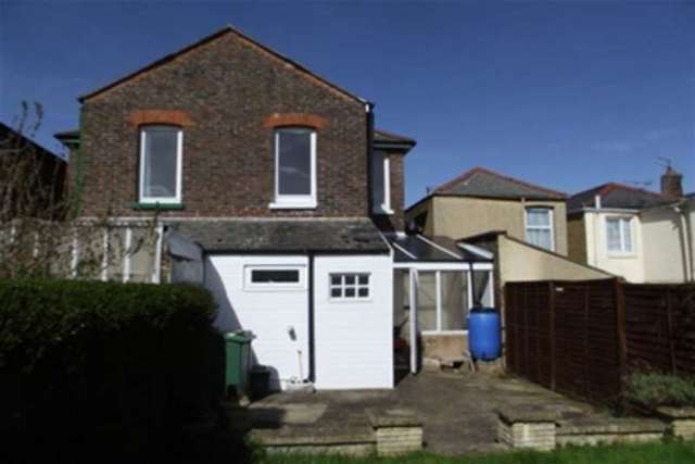  Image of 3 bedroom Semi-Detached house to rent in Mitchells Road Ryde PO33 at Ryde, PO33 3JA