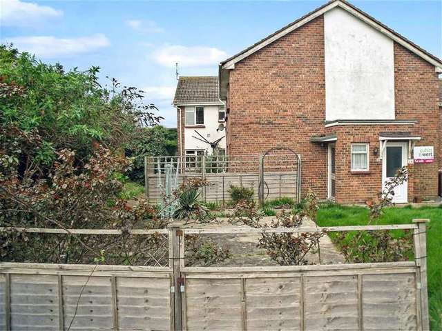 Image of 1 bedroom Flat for sale in Montpelier Road East Preston Littlehampton BN16 at East Preston West Sussex East Preston, BN16 1JZ