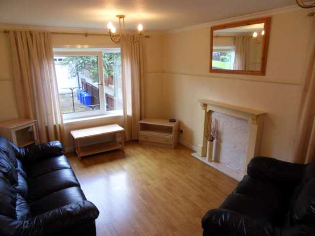  Image of 2 bedroom Flat to rent in Moorburn Place Linwood Paisley PA3 at Moorburn Place Linwood Paisley, PA3 3SH
