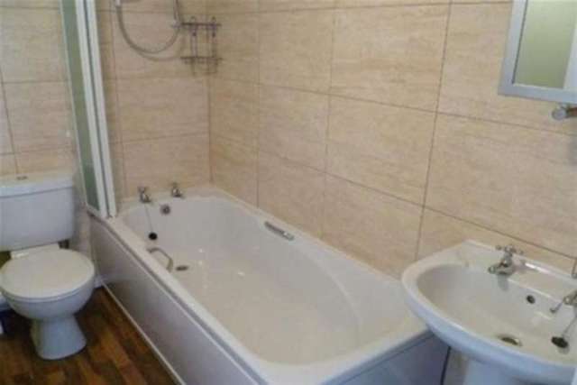  Image of 2 bedroom Property to rent in Oakwood Way Mastin Moor Chesterfield S43 at Chesterfield, S43 3FD