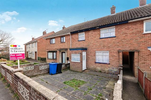  Image of 3 bedroom Terraced house for sale in Oulton Road Lowestoft NR32 at Oulton Road  Lowestoft, NR32 4QW