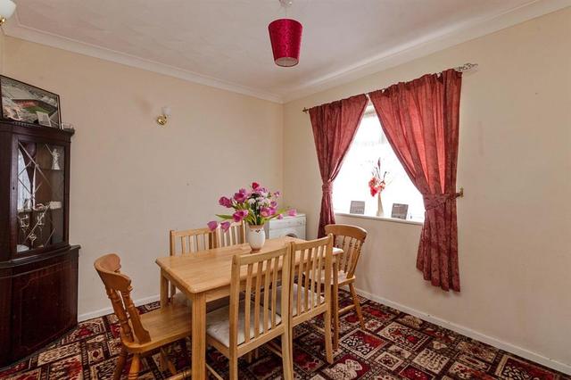  Image of 3 bedroom Terraced house for sale in Oulton Road Lowestoft NR32 at Oulton Road  Lowestoft, NR32 4QW