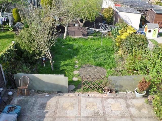  Image of 4 bedroom Detached house for sale in Park Avenue Purbrook Waterlooville PO7 at Park Avenue Widley Waterlooville, PO7 5DN