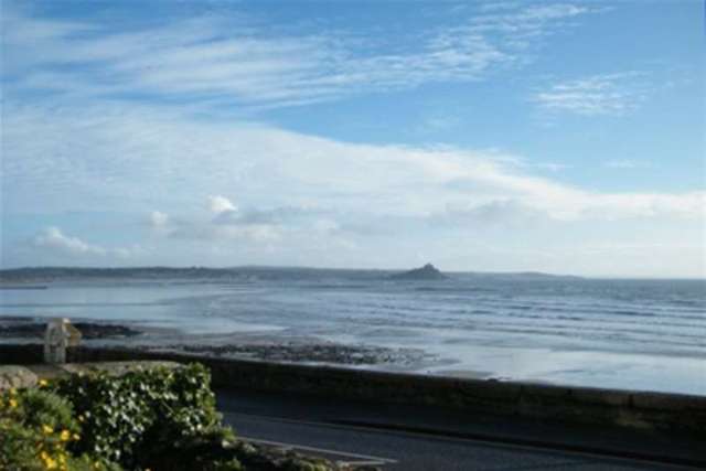  Image of 2 bedroom Flat to rent in Chyandour Cliff Penzance TR18 at Penzance, TR18 3LQ