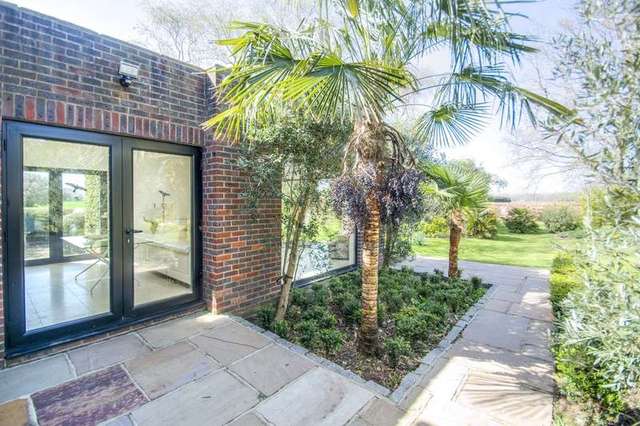  Image of 5 bedroom Detached house for sale in Rectory Lane Angmering Littlehampton BN16 at Angmering Littlehampton Angmering, BN16 4JU