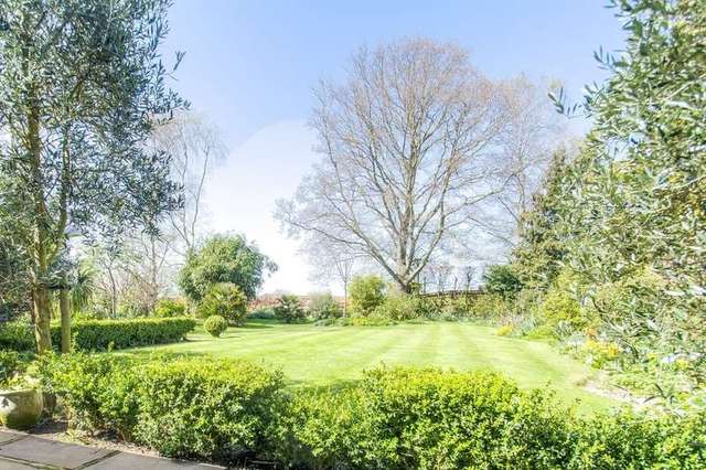  Image of 5 bedroom Detached house for sale in Rectory Lane Angmering Littlehampton BN16 at Angmering Littlehampton Angmering, BN16 4JU