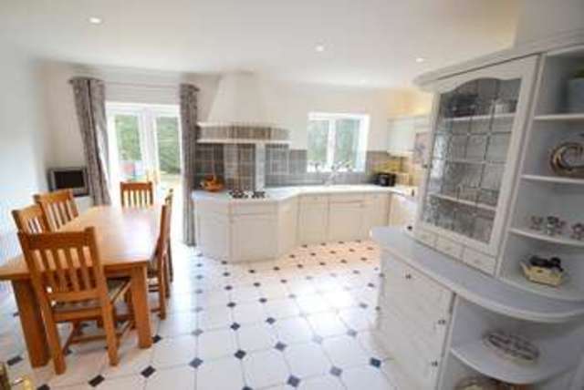  Image of 5 bedroom Detached house for sale in Castlewood Ringwood BH24 at Castlewood  Ringwood, BH24 2AX