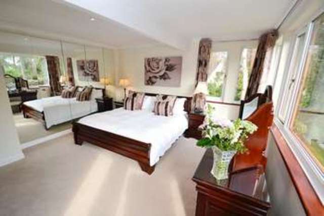 Image of 5 bedroom Detached house for sale in Castlewood Ringwood BH24 at Castlewood  Ringwood, BH24 2AX