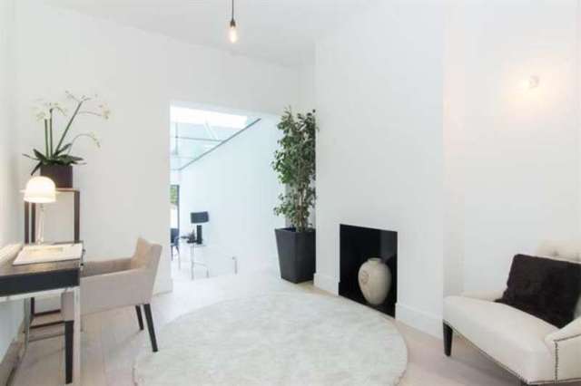  Image of 5 bedroom Terraced house for sale in Roxwell Road London W12 at Shepherds Bush  Goldhawk Road, W12 9QF