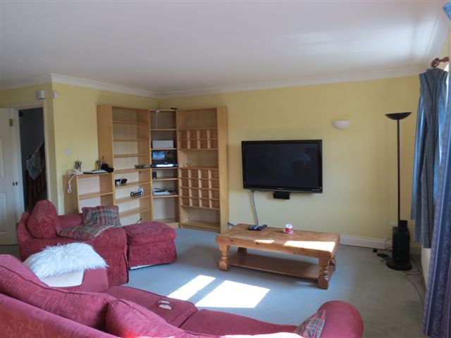  Image of 4 bedroom Terraced house to rent in Seaforth Avenue New Malden KT3 at Motspur Park  London, KT3 6JT