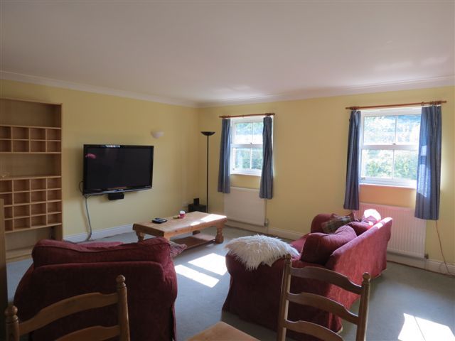  Image of 4 bedroom Terraced house to rent in Seaforth Avenue New Malden KT3 at Motspur Park  London, KT3 6JT