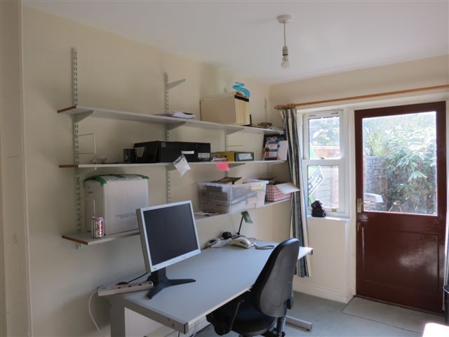  Image of 4 bedroom Terraced house to rent in Seaforth Avenue New Malden KT3 at Motspur Park  London, KT3 6JT