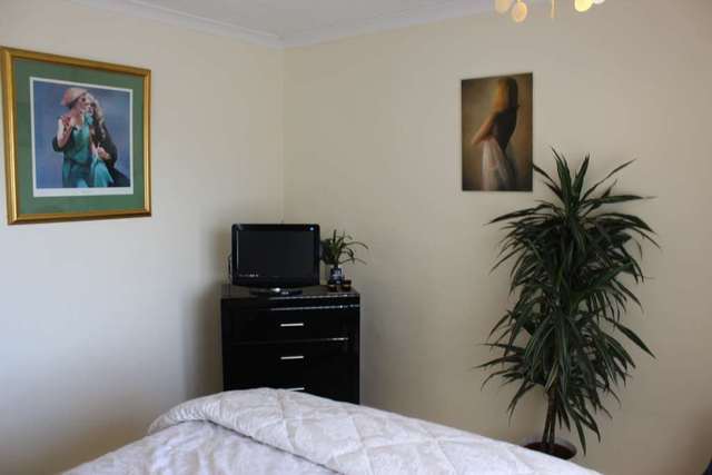  Image of 3 bedroom Semi-Detached house to rent in Severn Place Plymouth PL3 at Severn Place Efford Plymouth, PL3 6JH
