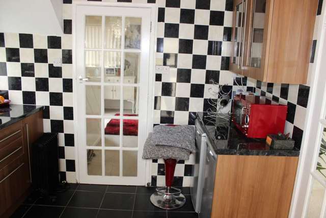  Image of 3 bedroom Semi-Detached house to rent in Severn Place Plymouth PL3 at Severn Place Efford Plymouth, PL3 6JH