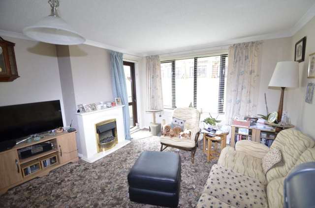  Image of 1 bedroom Flat for sale in The Mount Simpson Milton Keynes MK6 at The Mount Simpson Milton Keynes, MK6 3DT
