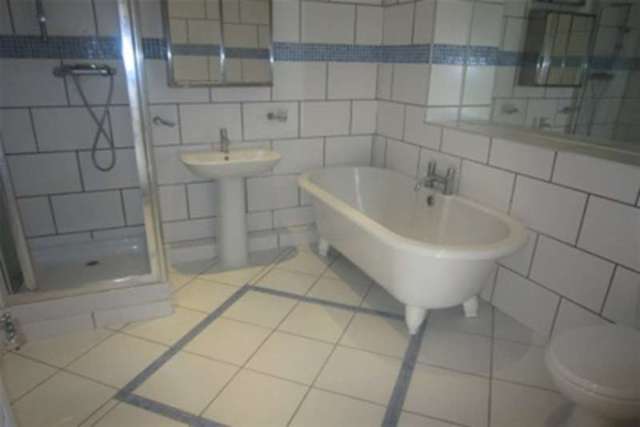  Image of 3 bedroom Detached house to rent in St. Keverne Road London SE9 at London, SE9 4AL