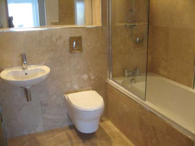  Image of 2 bedroom Apartment to rent in Dovehouse Close St. Neots PE19 at Abbey Gardens, Dovehouse Close  St Neots, PE19 1DW