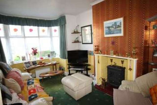  Image of 3 bedroom Semi-Detached house for sale in Studley Road Redditch B98 at Redditch Worcestershire Redditch, B98 7HL