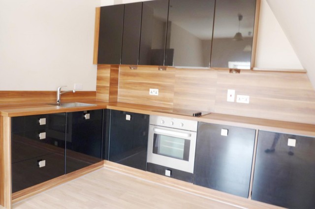  Image of 2 bedroom Flat to rent in Salt Meat Lane Gosport PO12 at Salt Meat Lane  Gosport, PO12 1GH
