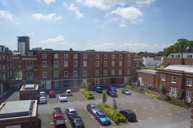  Image of 2 bedroom Flat to rent in Salt Meat Lane Gosport PO12 at Salt Meat Lane  Gosport, PO12 1GH