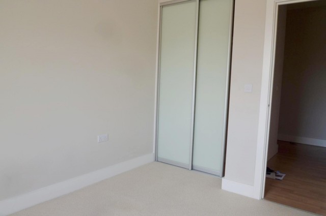  Image of 2 bedroom Flat to rent in Salt Meat Lane Gosport PO12 at Salt Meat Lane  Gosport, PO12 1GH