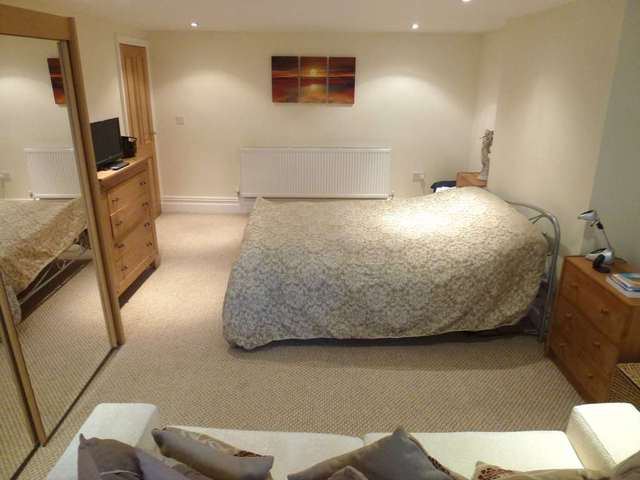  Image of 3 bedroom Apartment for sale in Inner Promenade Lytham St. Annes FY8 at Inner Promenade Fairhaven Lytham St Annes, FY8 1AZ