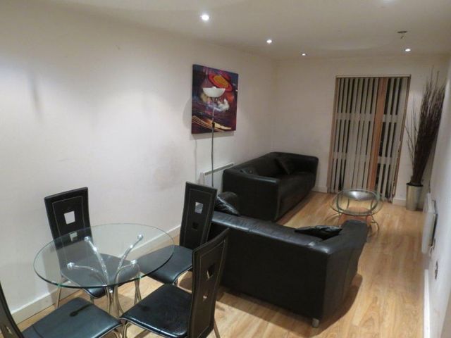  Image of 2 bedroom Apartment to rent in Newton Street Manchester M1 at 72-76 Newton Street  Manchester City, M1 1EU