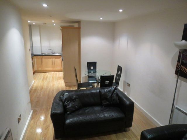  Image of 2 bedroom Apartment to rent in Newton Street Manchester M1 at 72-76 Newton Street  Manchester City, M1 1EU