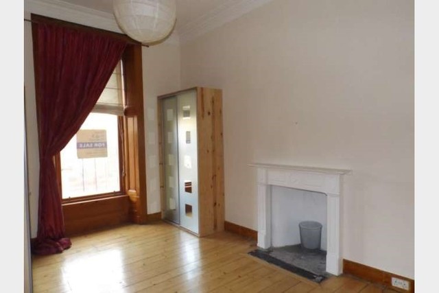  Image of 1 bedroom Flat to rent in Turnberry Road Glasgow G11 at West End Glasgow Glasgow, G11 5AF