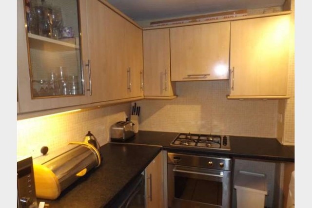  Image of 1 bedroom Flat to rent in Turnberry Road Glasgow G11 at West End Glasgow Glasgow, G11 5AF