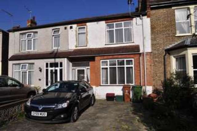  Image of 3 bedroom Terraced house to rent in Upton Road Bexleyheath DA6 at Bexleyheath Kent Bexleyheath, DA6 8LN