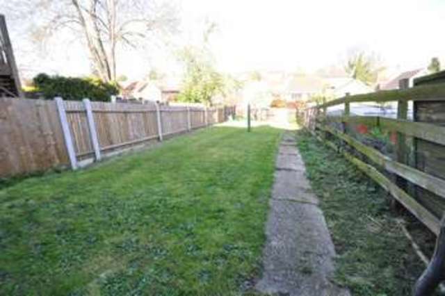  Image of 3 bedroom Terraced house to rent in Upton Road Bexleyheath DA6 at Bexleyheath Kent Bexleyheath, DA6 8LN