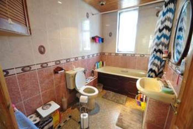  Image of 3 bedroom Terraced house to rent in Upton Road Bexleyheath DA6 at Bexleyheath Kent Bexleyheath, DA6 8LN