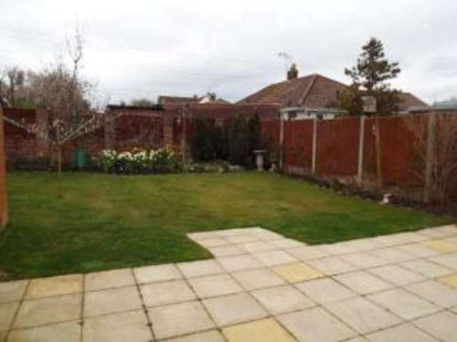  Image of 3 bedroom Bungalow for sale in Sunnymead Drive Waterlooville PO7 at Waterlooville Hampshire Waterlooville, PO7 6BL