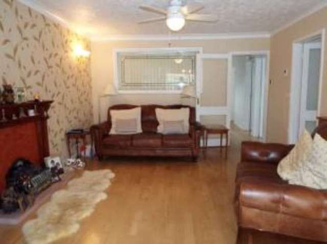  Image of 3 bedroom Bungalow for sale in Sunnymead Drive Waterlooville PO7 at Waterlooville Hampshire Waterlooville, PO7 6BL