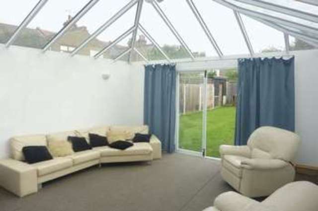  Image of 4 bedroom Terraced house to rent in West Road Westcliff-on-Sea SS0 at West Road  Westcliff-On-Sea, SS0 9DB