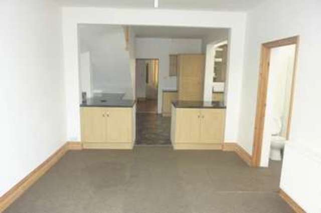  Image of 4 bedroom Terraced house to rent in West Road Westcliff-on-Sea SS0 at West Road  Westcliff-On-Sea, SS0 9DB