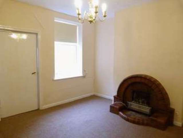  Image of 1 bedroom Flat to rent in Wilderspool Causeway Warrington WA4 at Wilderspool Causeway  Warrington, WA4 6PX