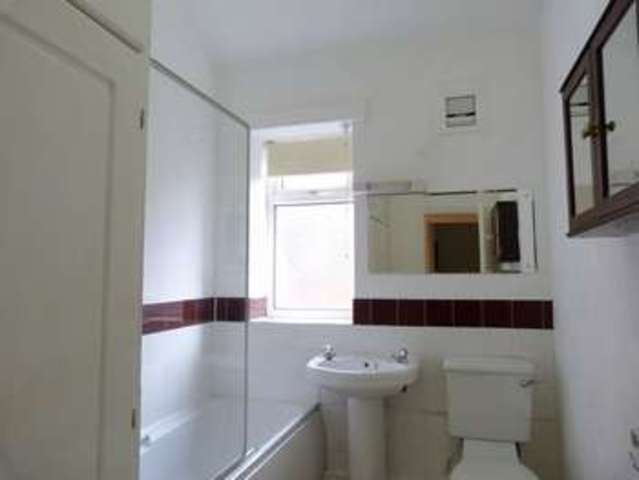  Image of 1 bedroom Flat to rent in Wilderspool Causeway Warrington WA4 at Wilderspool Causeway  Warrington, WA4 6PX