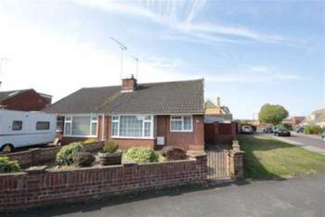  Image of 3 bedroom Property for sale in Beaufort Road Wroughton Swindon SN4 at Beaufort Road Wroughton Wroughton, SN4 9HQ