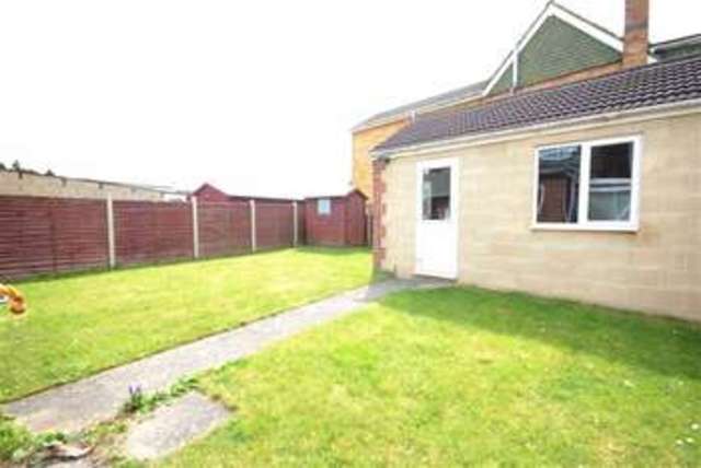  Image of 3 bedroom Property for sale in Beaufort Road Wroughton Swindon SN4 at Beaufort Road Wroughton Wroughton, SN4 9HQ