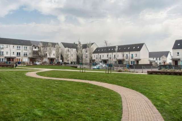  Image of 2 bedroom Flat for sale in London Road Glasgow G31 at London Road  Glasgow, G31 4QE
