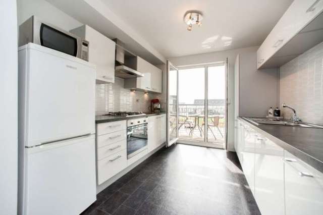  Image of 2 bedroom Flat for sale in London Road Glasgow G31 at London Road  Glasgow, G31 4QE