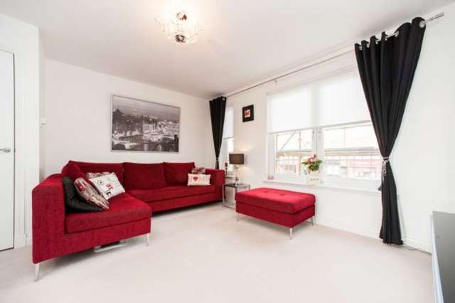  Image of 2 bedroom Flat for sale in London Road Glasgow G31 at London Road  Glasgow, G31 4QE