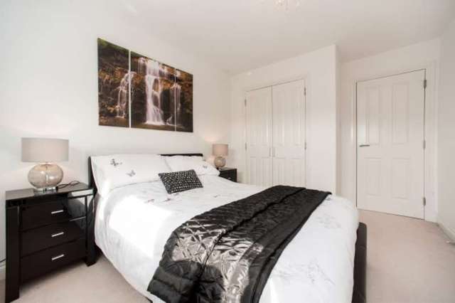  Image of 2 bedroom Flat for sale in London Road Glasgow G31 at London Road  Glasgow, G31 4QE